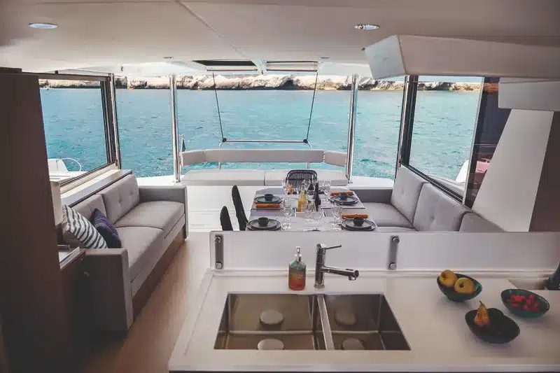 bali-4-6-saloon-mallorca