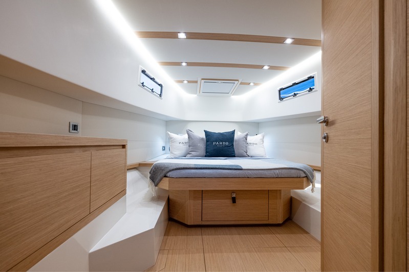 pardo-38-cabin-mallorca