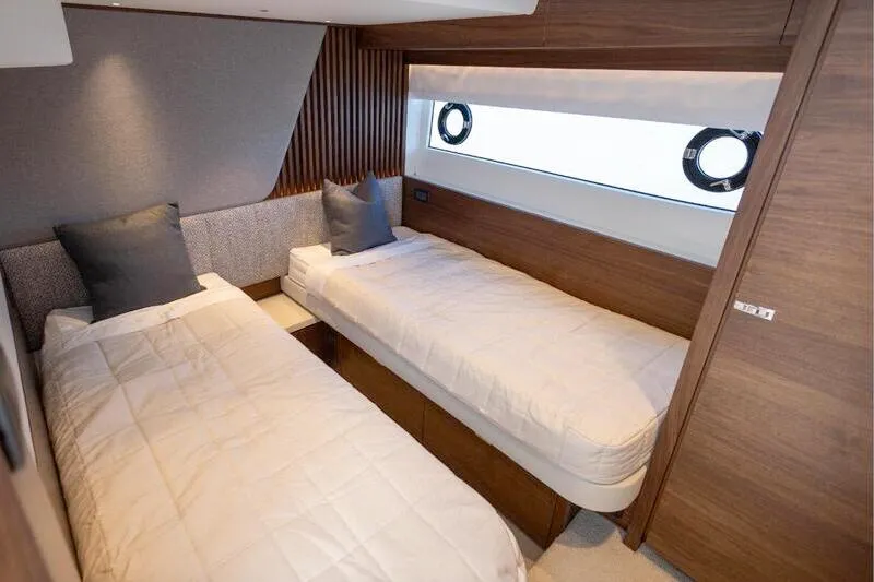 princess-s72-twin-cabin-mallorca